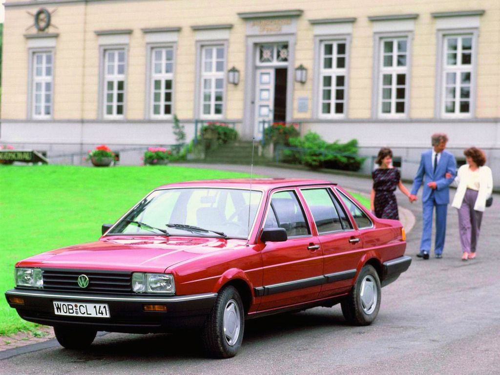 Volkswagen Passat (B2) 1.8 (90 Hp)